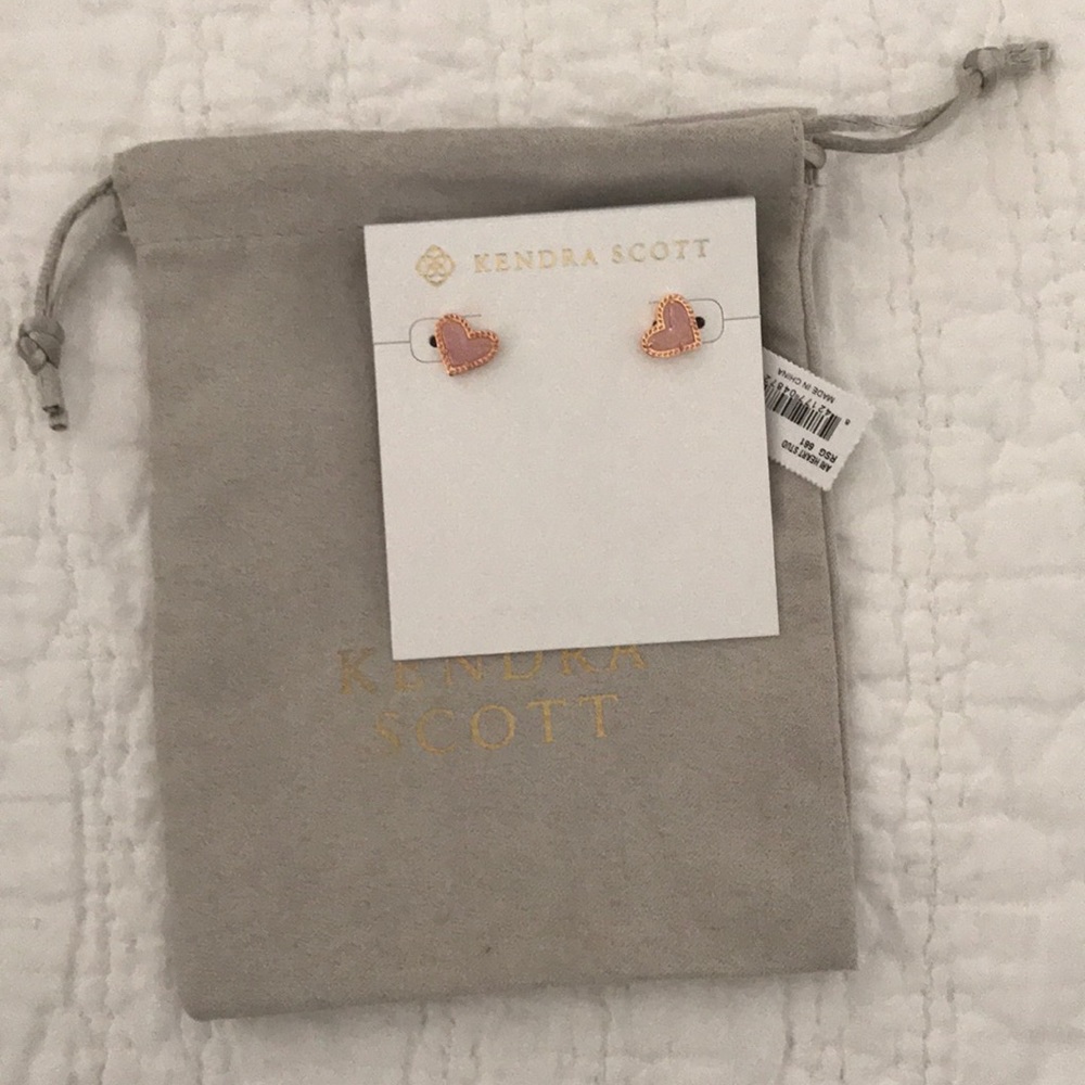 Ari Heart Rose Gold Stud Earrings In Pink Drusy